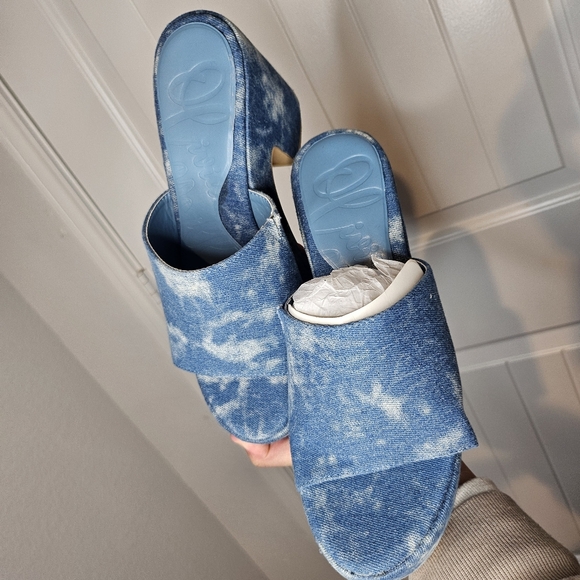 SOLD - Picture 8 of 13